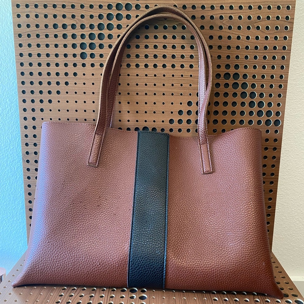 Vince Camuto tote bag